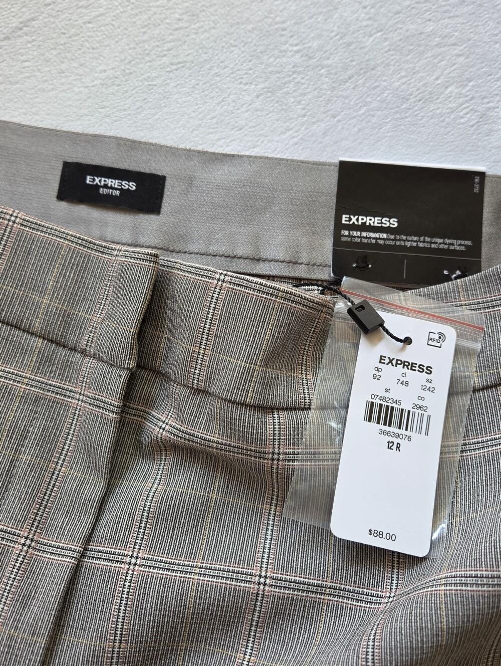 Express Women's Plaid Dress Pants in Taupe with Subtle Pink Windowpane - Picture 5 of 6